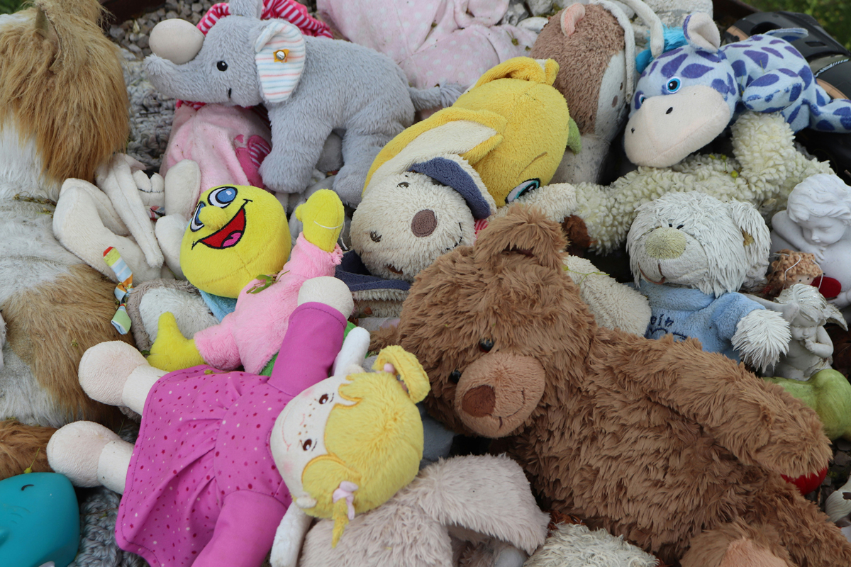Kuscheltier mit ungleichmäßiger Füllung